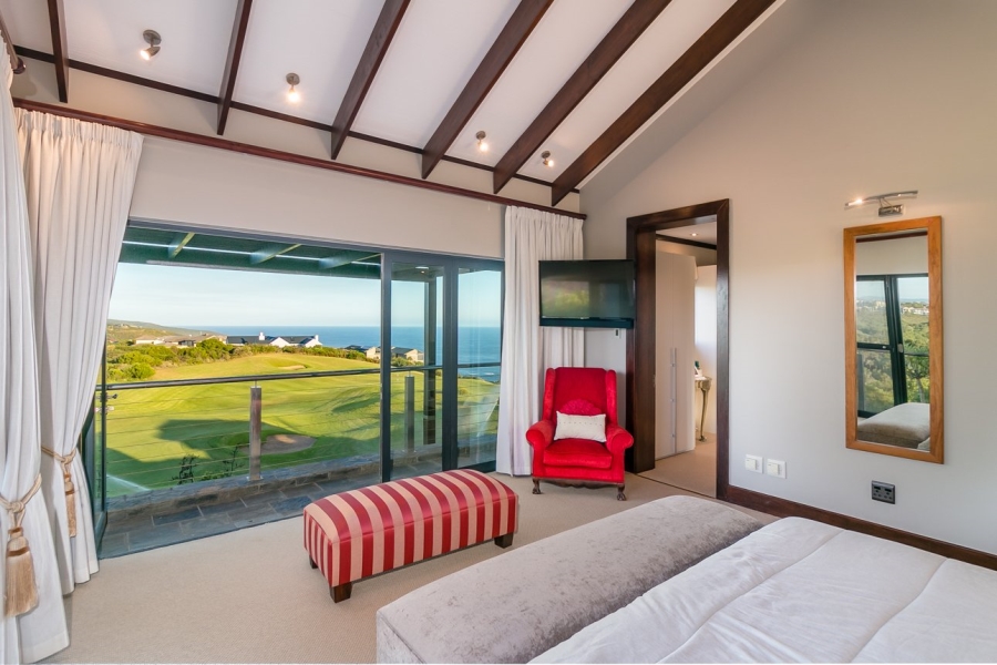 5 Bedroom Property for Sale in Pezula Golf Estate Western Cape